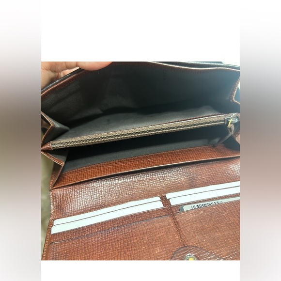 LV &Fendi wallets bundle - Picture 14 of 16